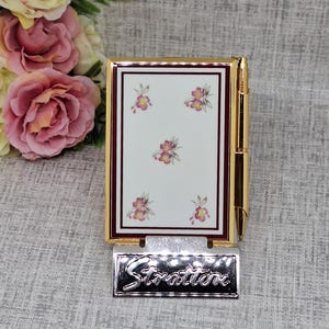 Ensemble bloc-notes et stylos Stratton Notecase en émail blanc avec fleurs de cerisier roses dans la boîte d'origine