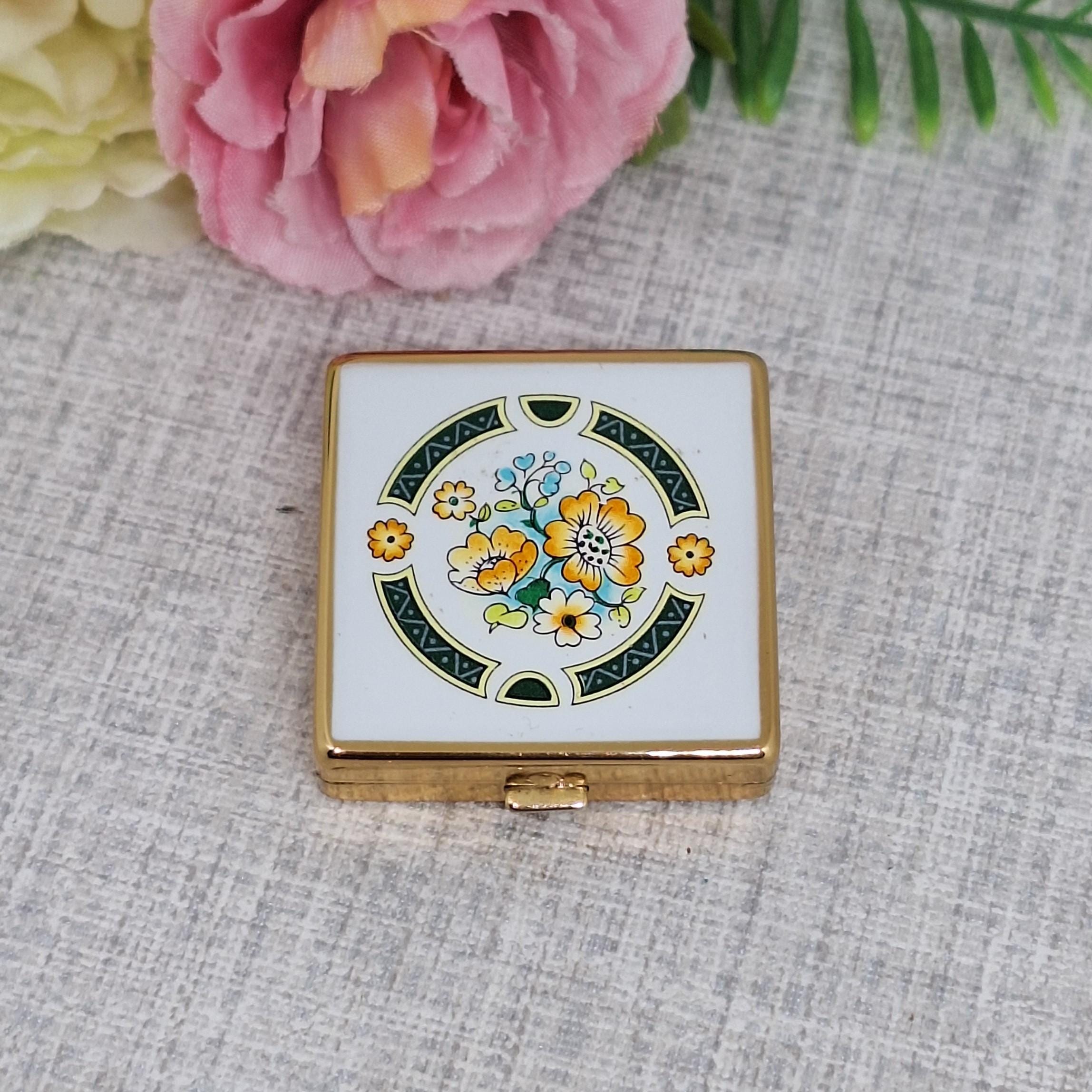 ヴィンテージ 英国産 コンパクト ストラットン ゴールドトーン ゴールドフラワー Vintage Stratton Compact Gold - Etsy