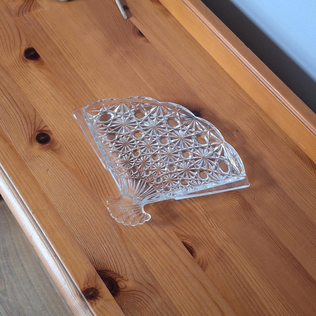 Avon Glass Fan Trinket Dish ~ 1970s Pressed Glass Fan - Etsy