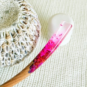 Pink Gypsophila Resin Hair Stick – Handmade Wooden Hair Fork, Floral Boho Accessory