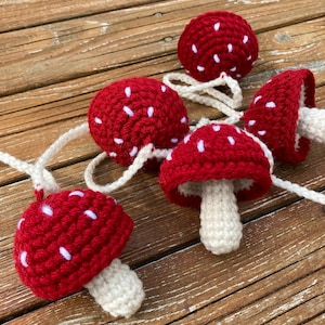 Mushroom Garland