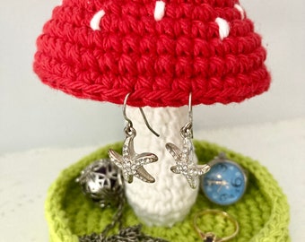Mushroom jewelry holder / trinket dish crochet pattern