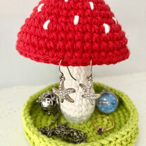 Mushroom jewelry holder / trinket dish crochet pattern