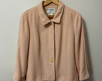 Vintage Chanel 99P Dusty Pink Tweed Jacket size 44 in very good condition