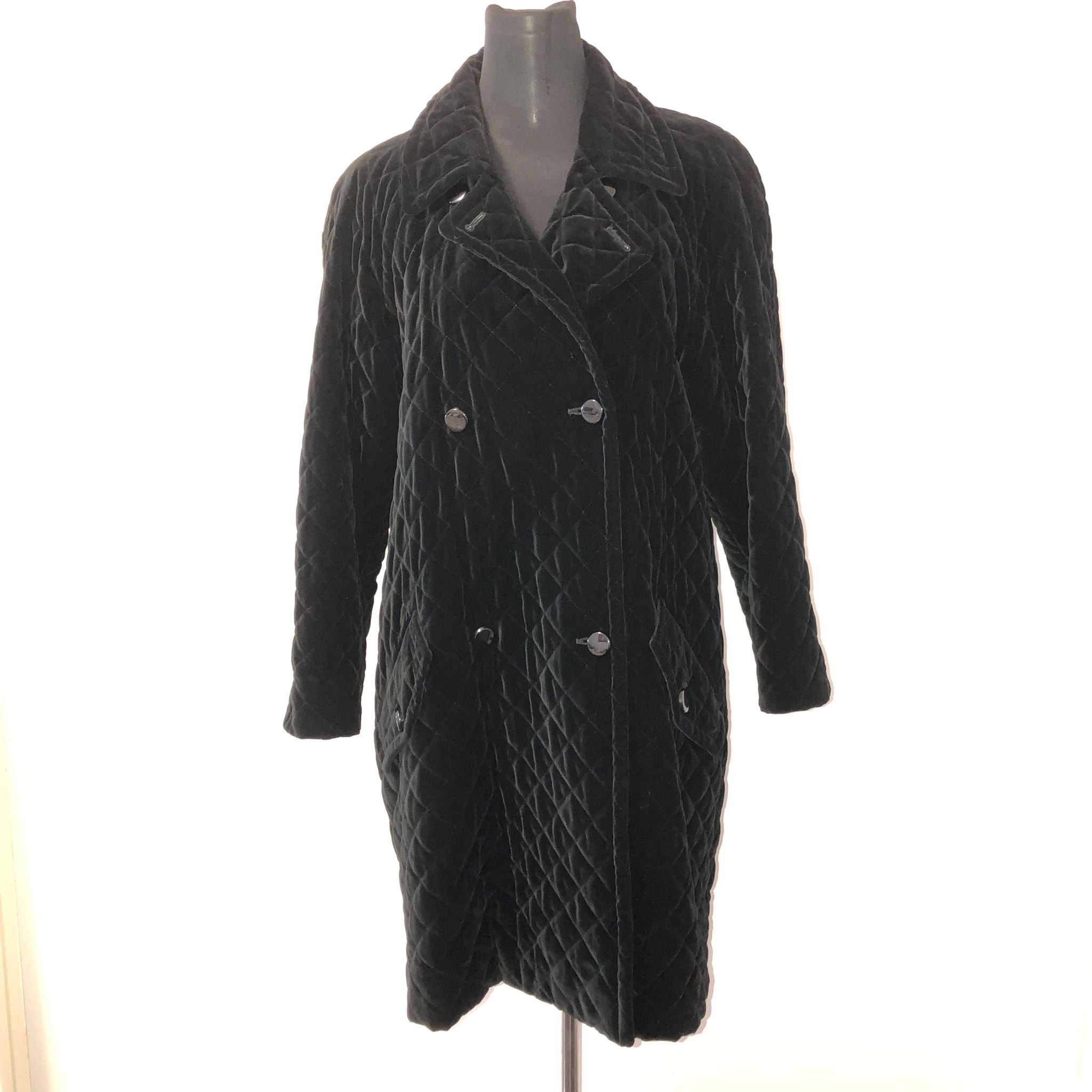 Escada Coat (54.475 RUB) ❤ liked on Polyvore featuring outerwear, coats,  black, escada coat, long sleeve coat, single brea…