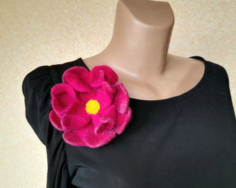 Felt Flower Brooch, Felted Rose Brooch, Felted Peony  Brooch, Wool Felt Brooch, Large Flower Brooch, Floral Jewelry, Gift for Women