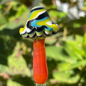 Hand Blown Borosilicate Glass Mushroom Plant Stake - Whimsical Garden Art for Indoor Plants, Terrariums & Aquariums - Home Decor