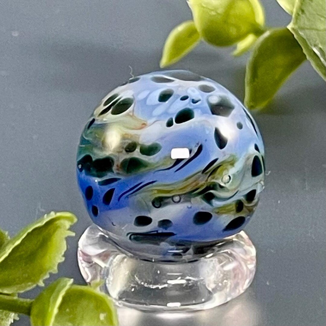ブルーヒョウ柄ガラスマーブル 1.05インチ (27 mm) - Boro Heady Art