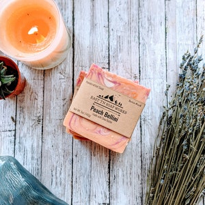 Peach, Please - Handcrafted Soap Bar - Scented in Peach & Berries - w/ Shea Butter - No Sulfates - Vegan - Zero-waste - Cruelty-free