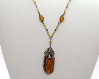 Vintage 1930s Tschechische Topas-farbene Glasperlen-Halskette mit großem facettiertem Tropfenanhänger