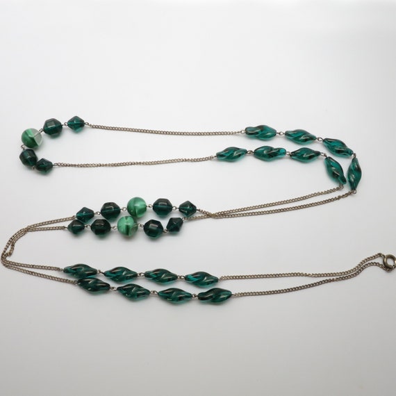 Vintage 56" Multi Shaped Emerald Green Glass Bead… - image 3