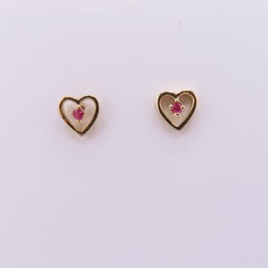 Lovely 14K Yellow Gold Vintage New Open Heart Genuine Natural Ruby Stud Earrings/ 1.15 Grams