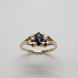 Beautiful 14K Yellow Gold Dark Blue Genuine Marquise Cut Sapphire Ring Accented with 2 Side Diamonds  Sz 6.5