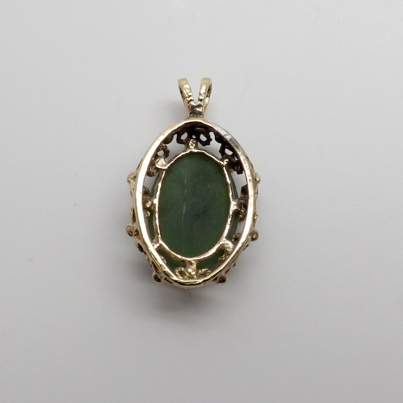 Nephrite Green Jade Pendant with Fancy Open Work Design Frame No Chain. Beautiful Vintage New 14 Yellow Gold Oval 3.5 ct
