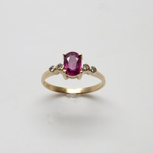 Striking Vintage New 14K Yellow Gold Oval Genuine Ruby with .05cts TW Accent Diamonds/ Statement Ring/ Stacking Ring/ Size 6.5/ 1.84 grams
