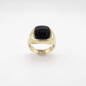 Klassischer Vintage neuer 10K Gelbgold echt schwarzer Onyx Lünetten-Ring / leichtes Pinsel Finish / Größe 10 / wiegt 5,26 Gramm