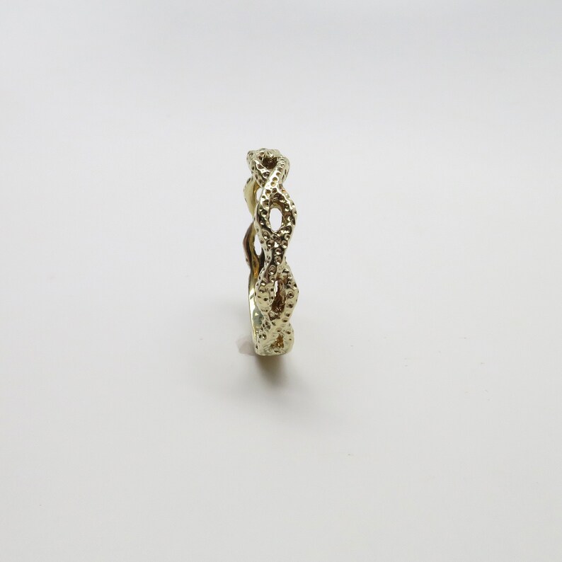 Weighs 2.76 Grams Unique 14K Yellow Gold Braided 3.5mm Wide Signature Ring Band Stacking Ring Wedding Band Size 6 12