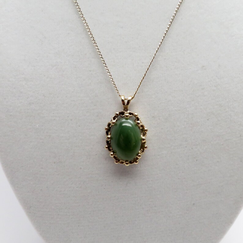 Nephrite Green Jade Pendant with Fancy Open Work Design Frame No Chain. Beautiful Vintage New 14 Yellow Gold Oval 3.5 ct