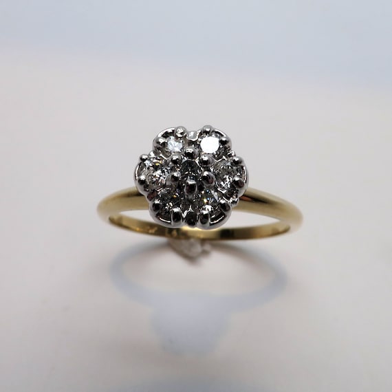 Pretty Vintage New 1/4ct. TW.  Diamond Cluster 10… - image 2