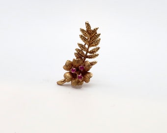 Vintage New 14K Yellow Gold 1.25"  Flower & Feathery Leaf Design Ruby Pin / Brooch