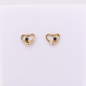 Charming 14K Yellow Gold Vintage New Open Heart Genuine Natural Sapphire Stud Earrings/ .93 Grams