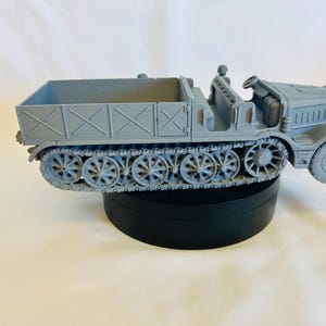 Famo SdKfz 9 WWII German Halftrack: 1/32 Army Men Scale