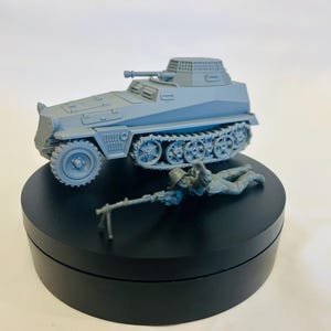 SdKfz 250 WWII German Halftrack: 1/32 Army Men Scale