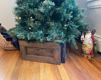 Christmas tree base // tree skirt // Christmas tree collar // wood tree box