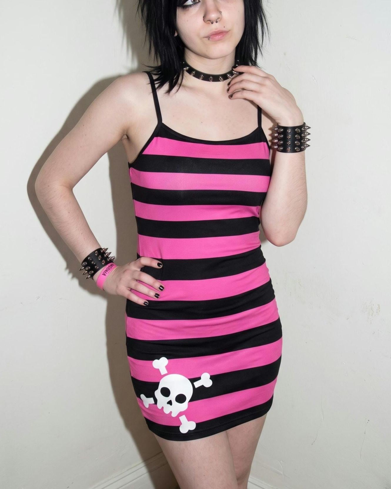 pink and black goth dress royal mens shoes This price only includes Color:Chantilly White 00s Floral Babydoll Dress