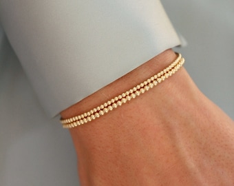 14k goud gevulde kralen minimalistische armband, sierlijke kralen armband, alledaagse eenvoudige sieraden, cadeau voor haar, stapelbare kralen armband