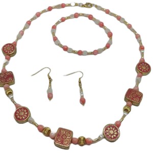 Pink and Gold Beaded Necklace Set, beaded earrings, beaded bracelet, Mother&#39;s Day gift,  beaded jewelry, necklaces for women, gift for mom