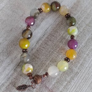 Agate Stone Bead Bracelet With Bronze Feather Charm, magnetic clasp, agate bracelet, beaded jewelry, beaded bracelet