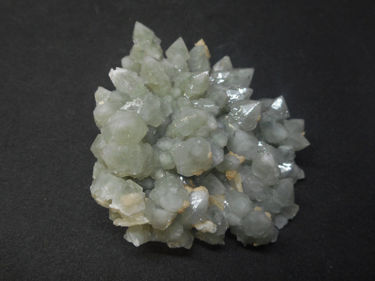 Prase Quartz With Chlorite Crystal Cluster . Chlorite Prase Etsy