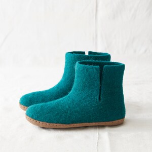 Fair Trade Handmade Eco Felt Unisex Slipper Boots Suede Soles Green