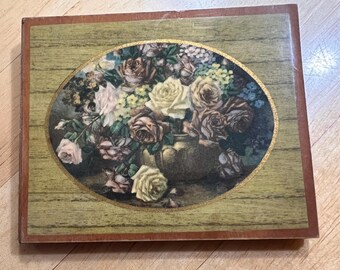 Painting on wood of roses