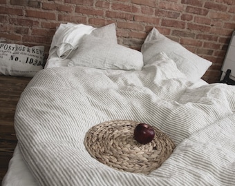 Gestreept linnen dekbedovertrek: naturel beddengoed met een stonewashed look