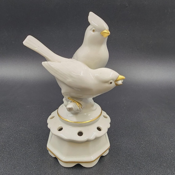 バイエルン磁器の鳥の枝の置物 - ゲロルト・テッタウ作 ゴールドトリム