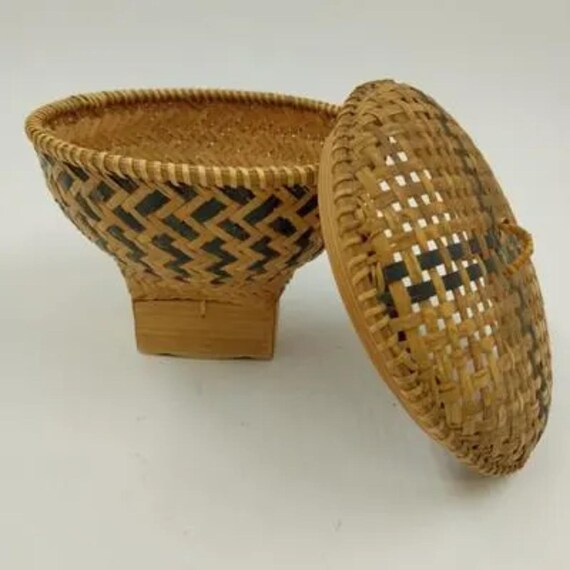 インドネシアの手編みかご インドネシアの手編みバスケット（蓋付き） - 5インチ ブラウン
