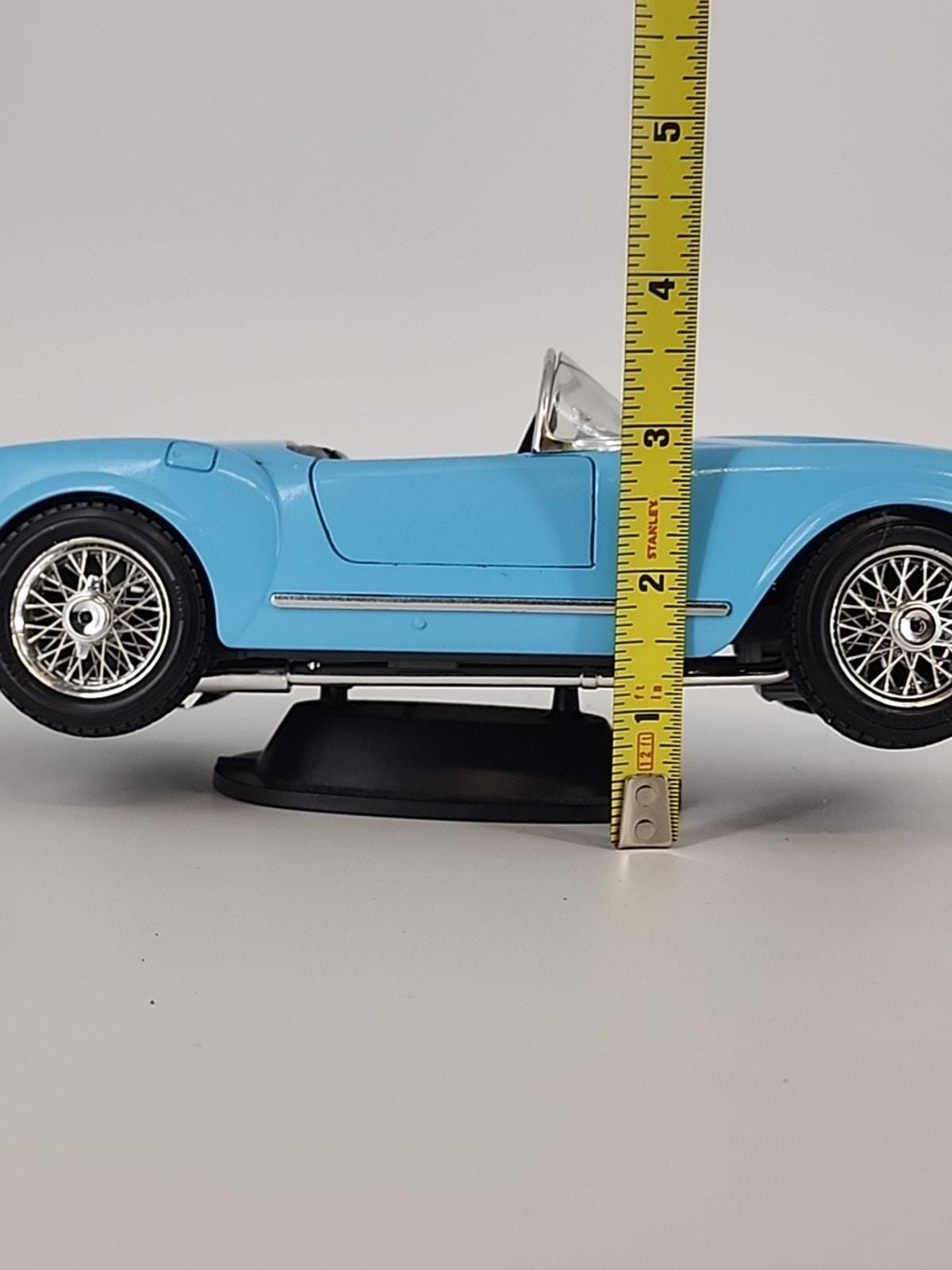 Bburago Lancia Aurelia B24 Spider 1955 Blue 118 Diecast Built Kit