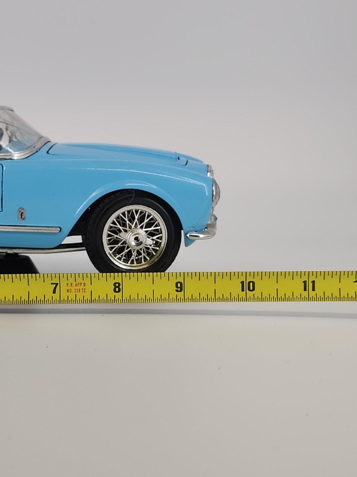 Bburago Lancia Aurelia B24 Spider 1955 Blue 118 Diecast Built Kit