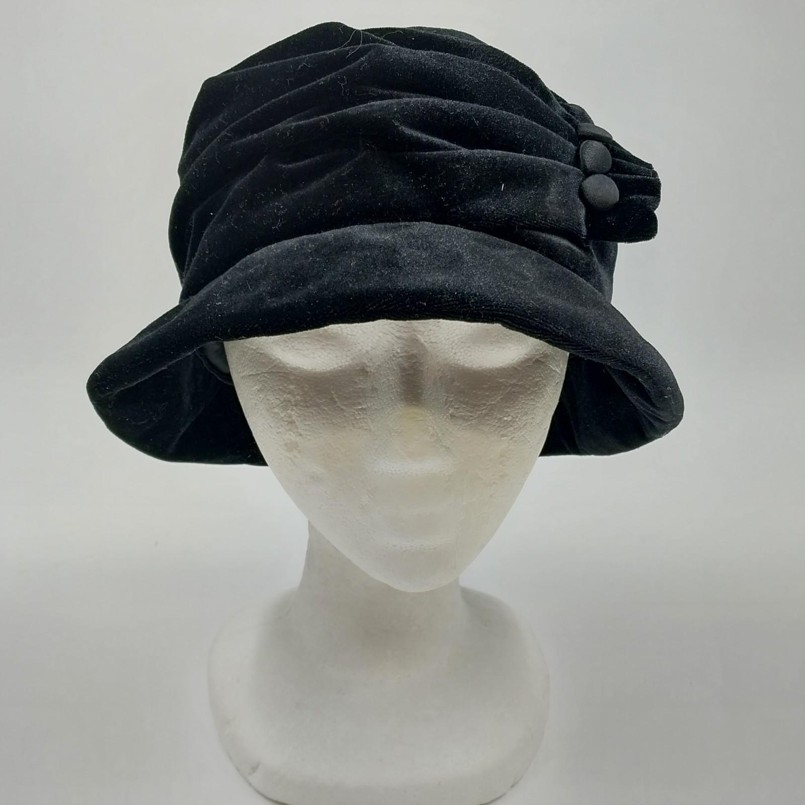 Vintage Betmar NY Black Fur Felt Cloche Hat Rhinestone Band BELLINI ORIGINAL 100% Wool Gold Leaf & Rhinestone Hat  main image 4