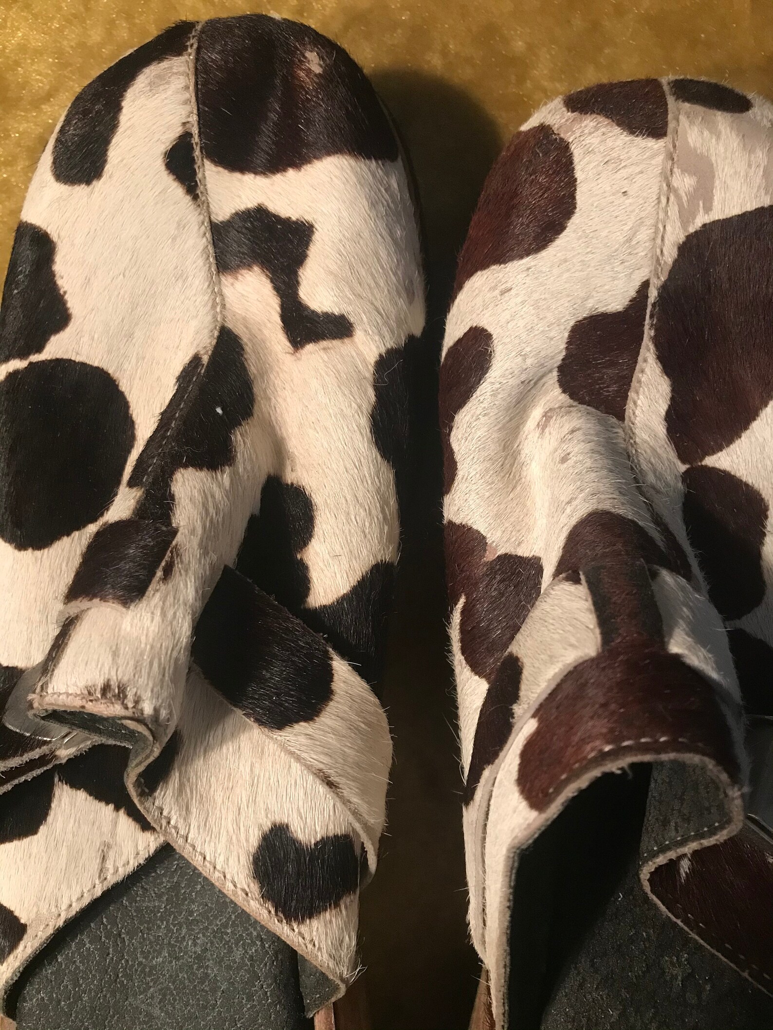 cowhide clogs