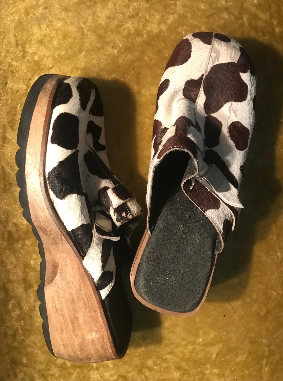 cowhide clogs