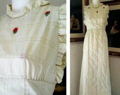 Vintage 70s Dress Cotton Ivory Prairie Maxi Dress Floral Applique Open Back High Collar Ruffle Spring Summer Boho Hippie Gunne Sax STYLE