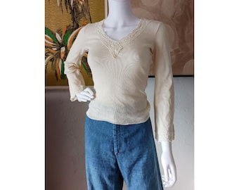 Vintage 70s Crochet Trim Bell Sleeve