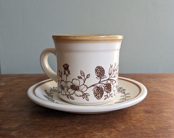 Tea Cup & Saucer Bolton's of England Wheat and Strawberry Pattern