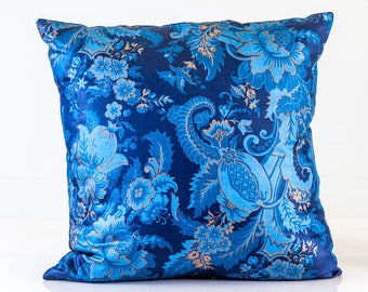 Copricuscino floreale blu Scalamandre, raso di cotone e lino