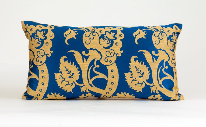 GallerieVarda Scroll Lumbar Pillow Cover - Thumbnail 3