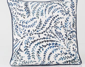 Serena & Lily Priano Linen Pillow Cover: Navy Blue Botanical