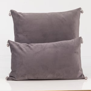 Gray velvet pillow cover,  gray lumbar pillow cover with tassels, Luxury velvet pillow cover, custom pillow design, gray accent pillow cover